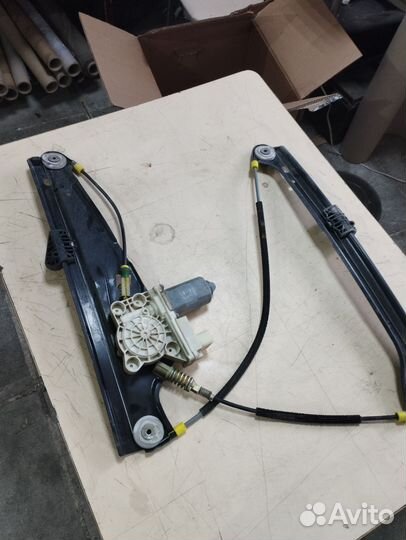 Стеклоподъёмник передний правый BMW 7 E65 бмв 7
