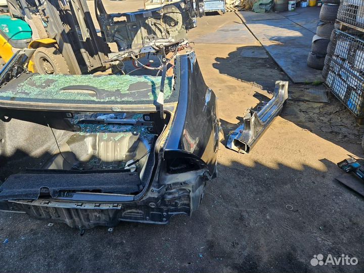Четверть правая Honda civic 4D