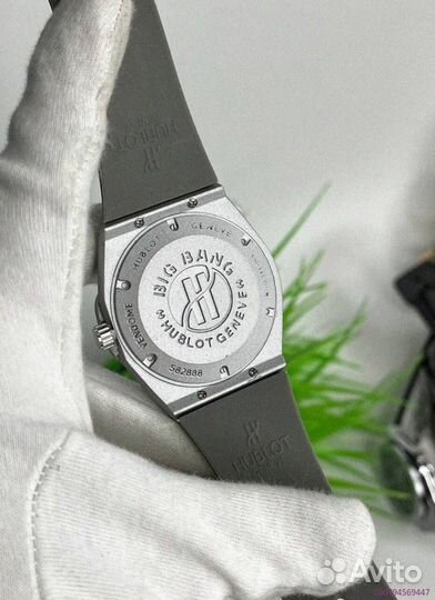 Часы наручные Hublot WHB3 серебро (Арт.92694)