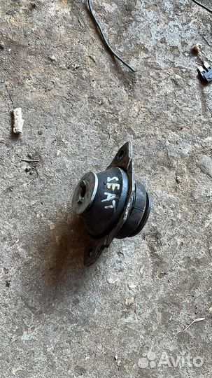 Опора двигателя Seat Cordoba 1.6 AFT 357199402B