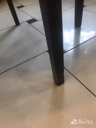 Старинный стол