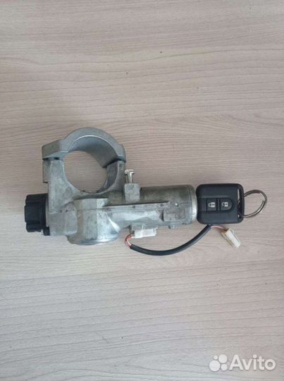 Замок зажигания Nissan Tiida C11