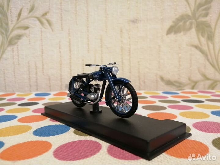 Модели мотоциклов 1:24 Modimio