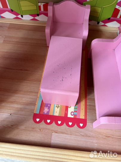 Домик кукольный