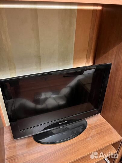 Samsung 26” ЖК