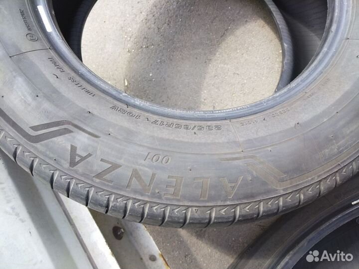 Bridgestone Alenza 001 235/65 R17 108V