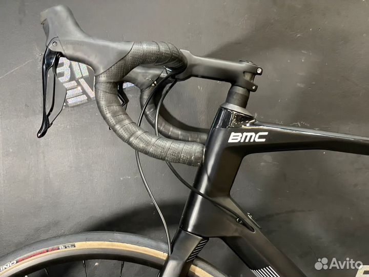 2023г BMC Roadmachine Five 105 Di2