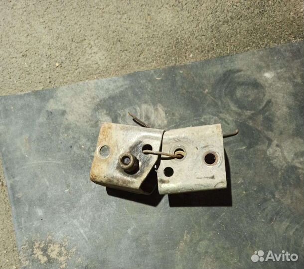 Кронштейн на ваз 99