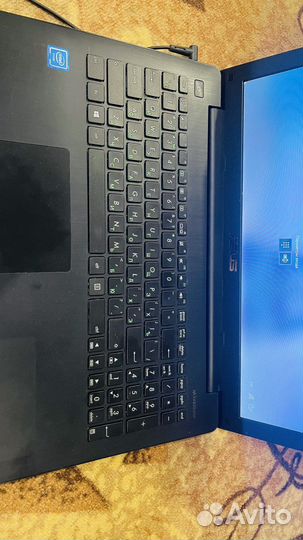 Ноутбук asus