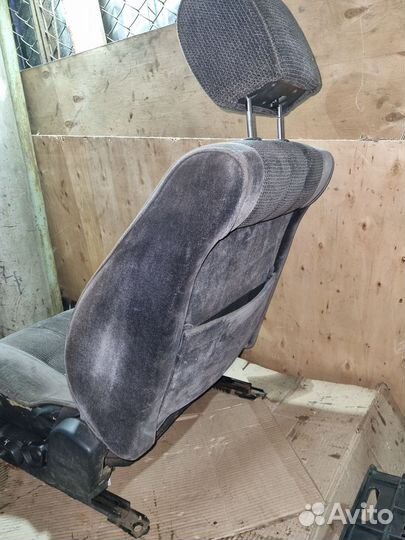 Переднее левое сиденье, галант 6