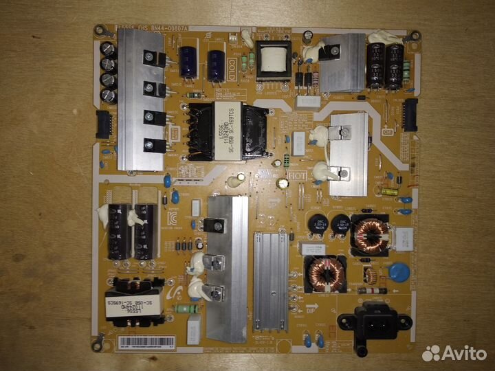 TV samsung UE40MU6100U; UE49KU6300U