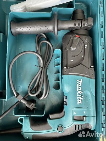 Перфоратор makita HR2470 780Вт