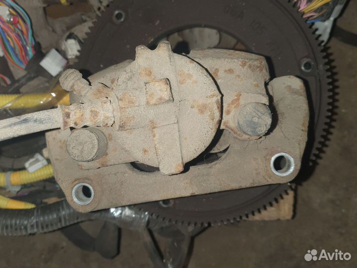 Суппорт передний левый рено меган 2