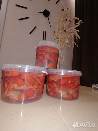 Раки свежие, варёные, букеты из рака