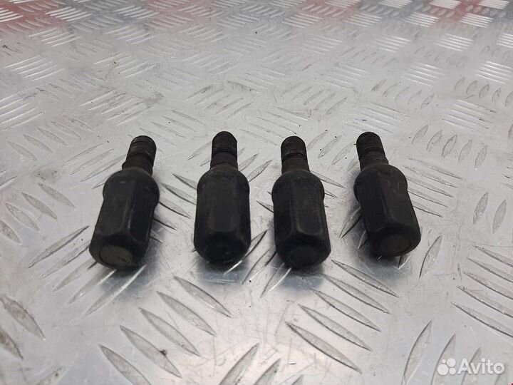 Болт Citroen Xantia 1995