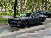 Dodge Challenger 5.7 AT, 2019, 41 000 км, с пробегом, цена 3 800 000 руб.