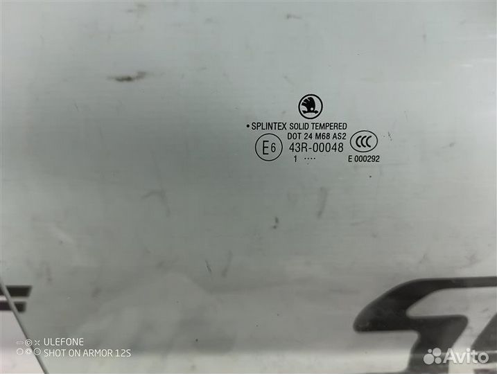 Стекло двери переднее правое Skoda Octavia A5 1.8