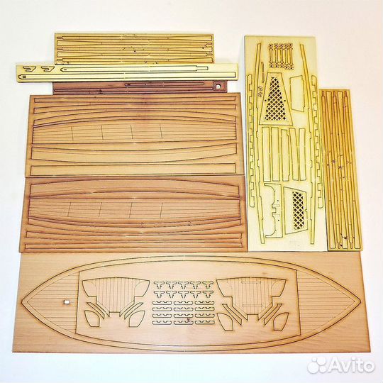 Набор доя сборки модели Вельбот «Ксения» 1/36