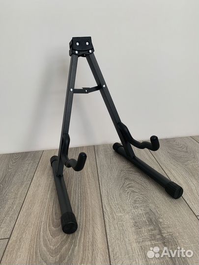 Стойка для гитары