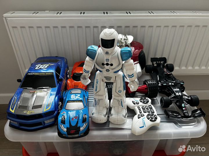 Робот машинки на радиоуправлении