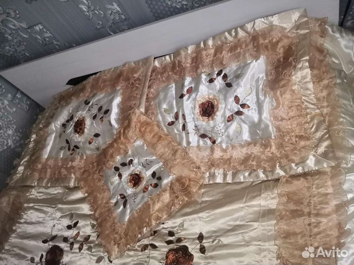 Покрывало на кровать