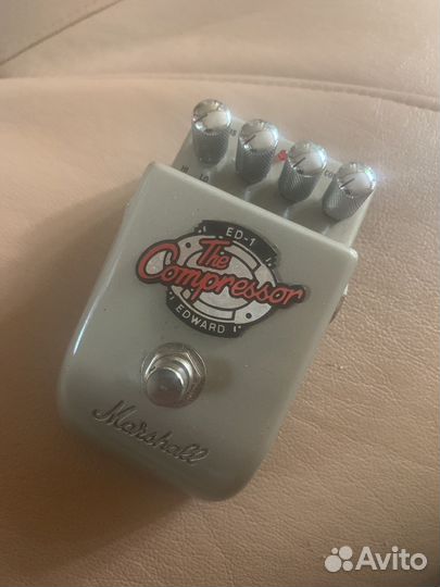 Педаль эффектов для электрогитары