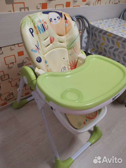 Детский стульчик для кормления