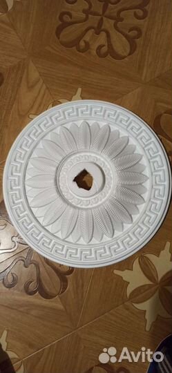 Розетка потолочная