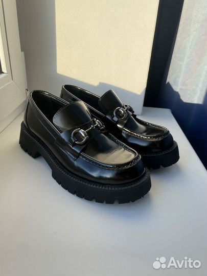 Лоферы / туфли чёрные женские кожаные, 37