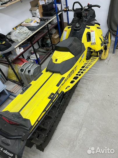 Продаётся снегоход