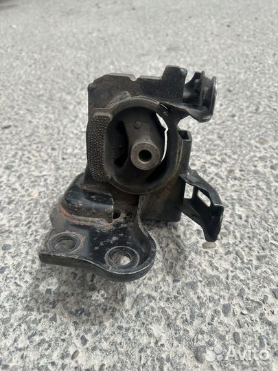 Подушка коробки toyota