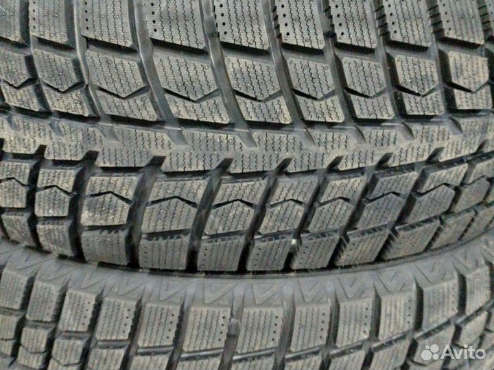 LingLong Green-Max Winter Ice I-15 SUV 225/65 R17