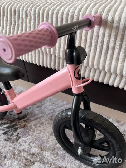 Беговел-снегокат