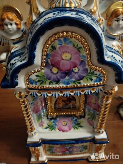 Икона в киоте