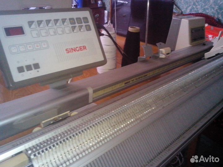 Вязальная машина Зингер с компьютерной программой