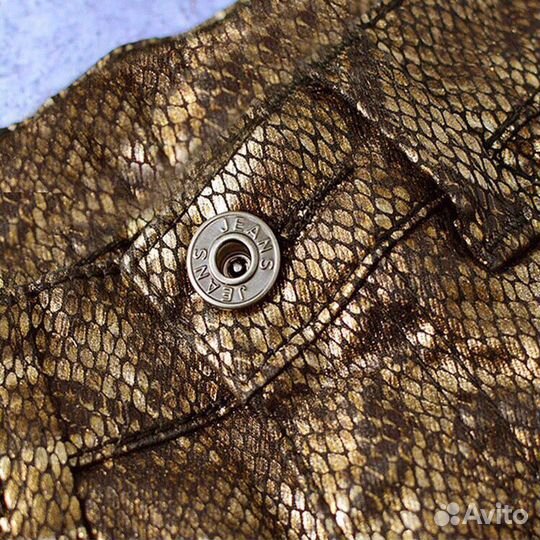 Джинсы с лазерным напылением