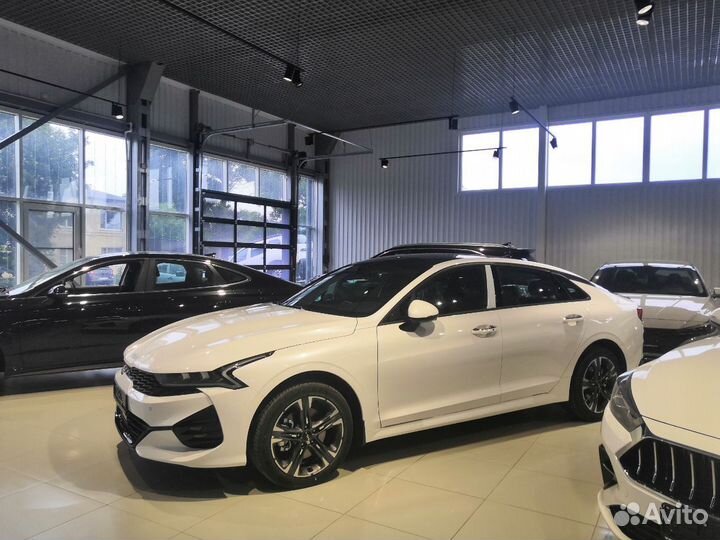 Kia K5 2.5 AT, 2023