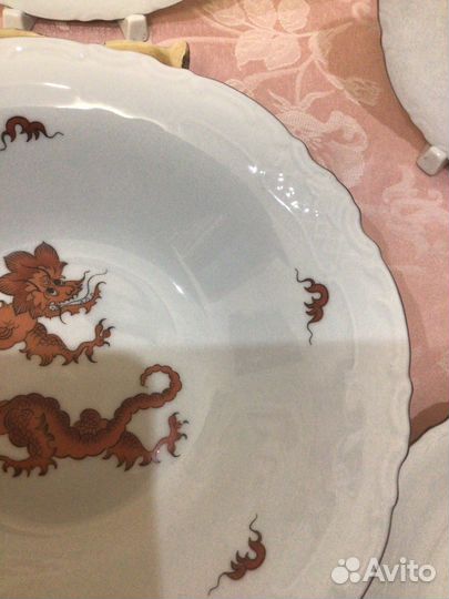 Столовый набор Красный дракон ГДР Символ года