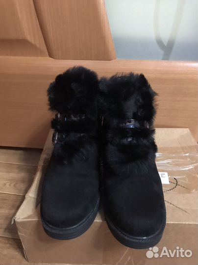 Ботинки новые р37