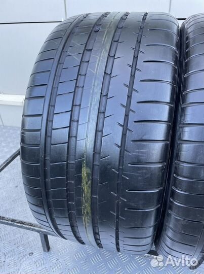 Michelin Pilot Super Sport 285/40 R19