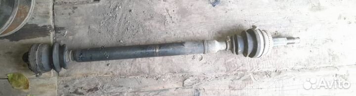 Приводной вал