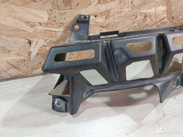 Кронштейн заднего бампера Renault Megan 2 правый