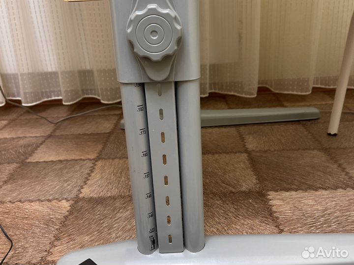 Стол парта для школьника