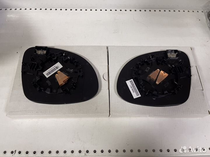 Зеркальный элемент VW Tiguan Skoda Yeti