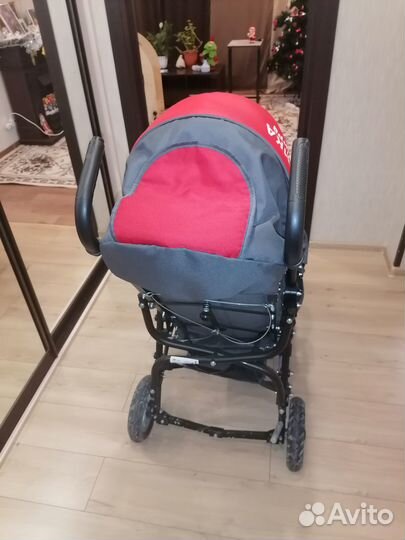 Продам инвалидную детскую коляску