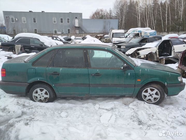 Volkswagen Passat B4 1997 г. (разбор по запчастям)