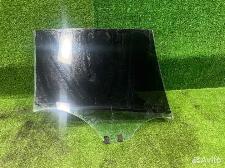 Стекло двери заднее левое Renault Megane седан 1