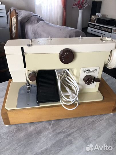 Швейная машина Чайка 134