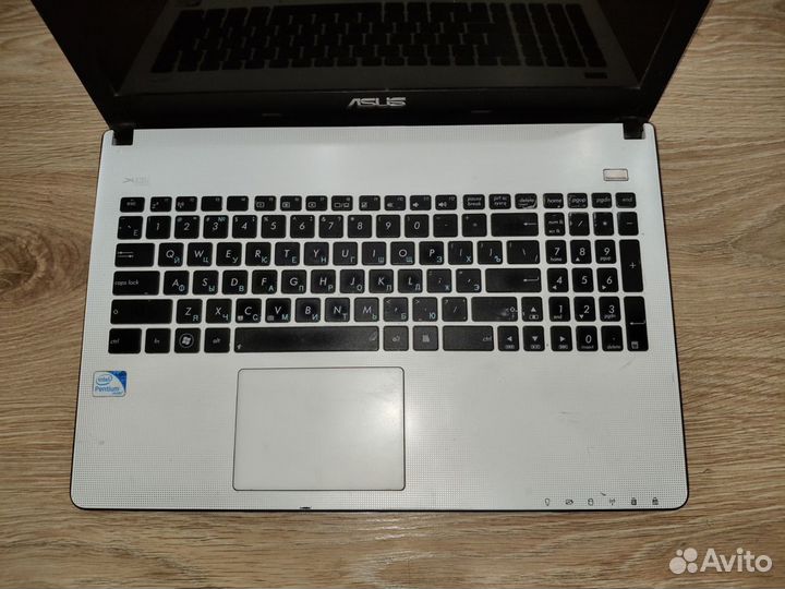 Ноутбук asus x501a на запчасти