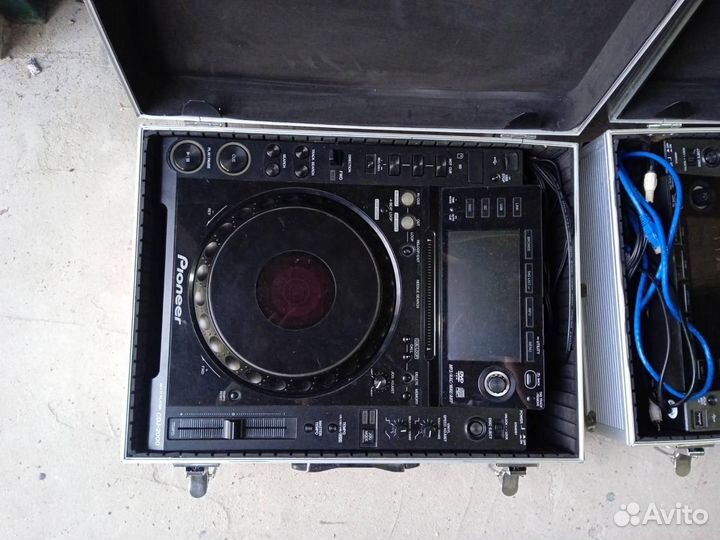 Pioneer CDJ 2000